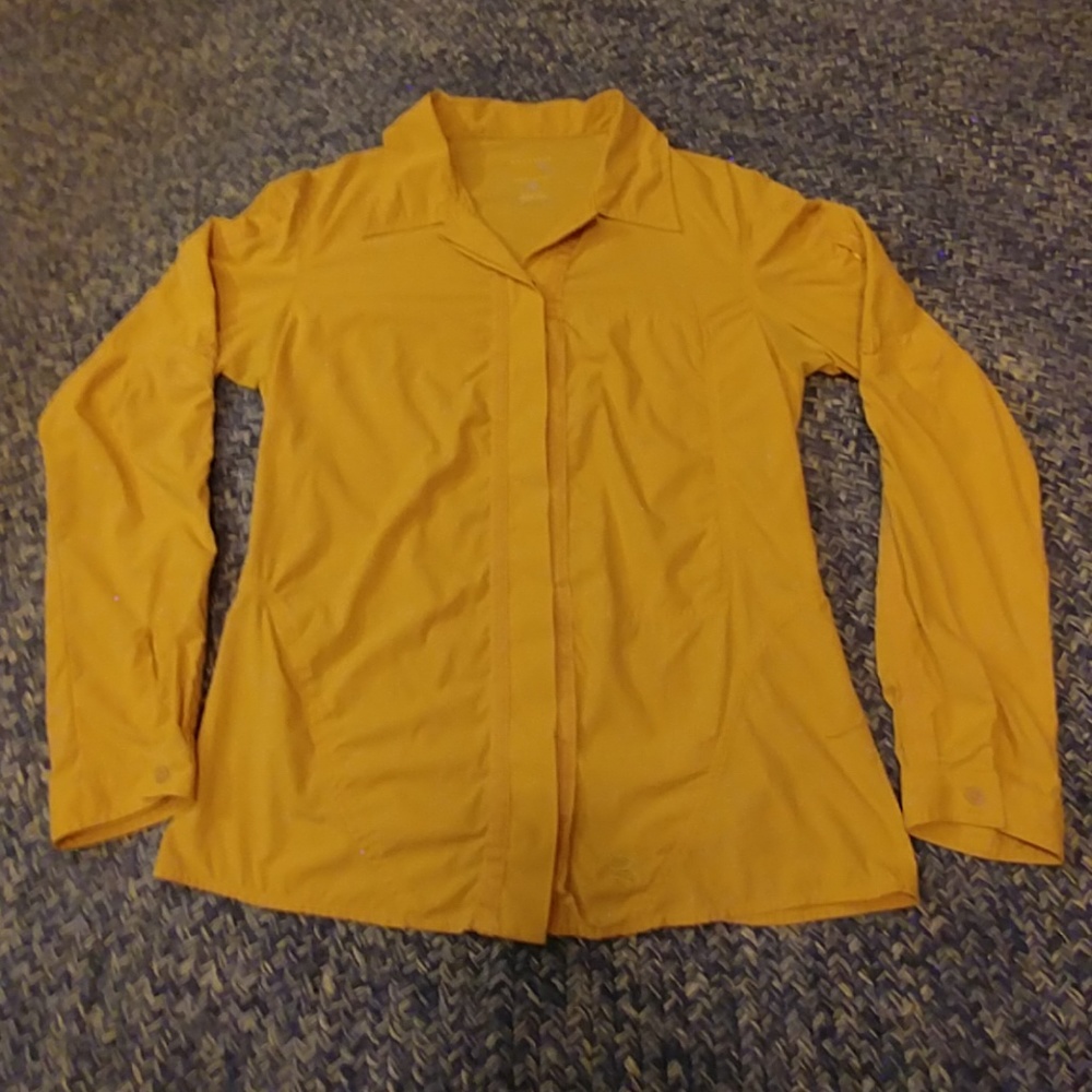 Mountain Hardware women's shirt